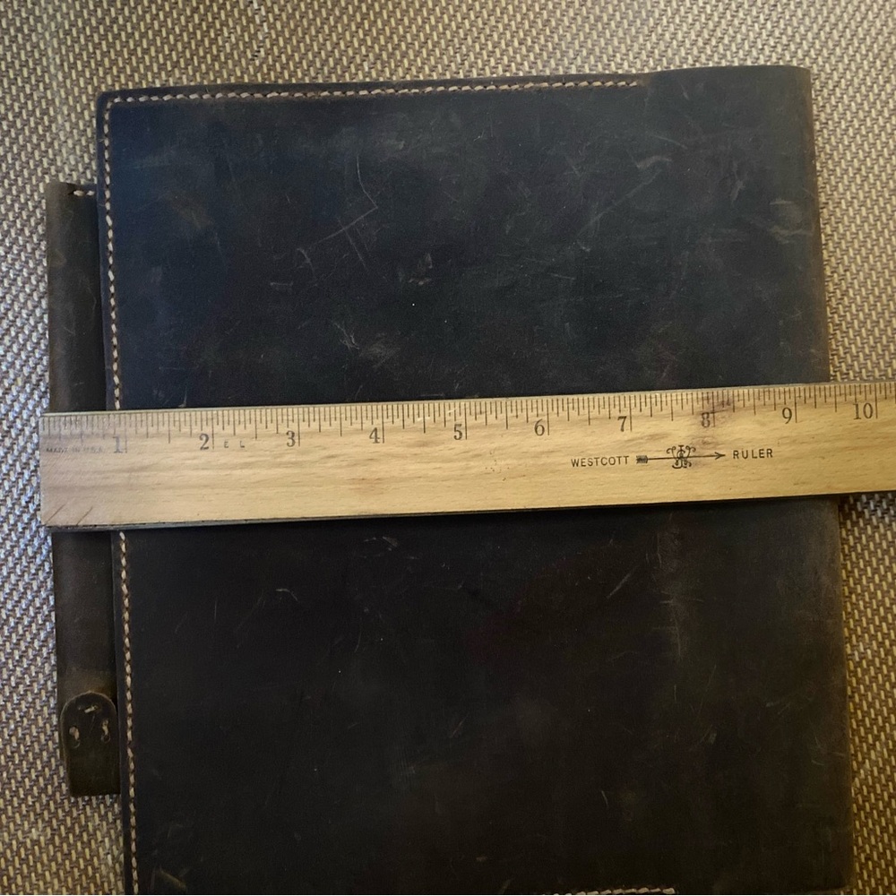 Leather case - Picture 14 of 16